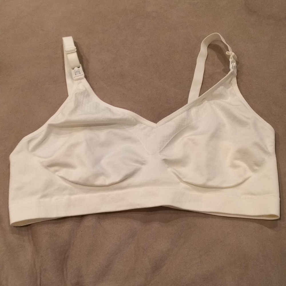NWOT Wire free sports/nursing bra.